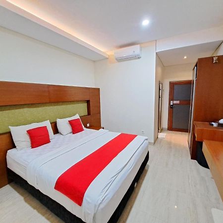Hotel OYO 2234 Dewi Uma House Denpasar Exterior foto