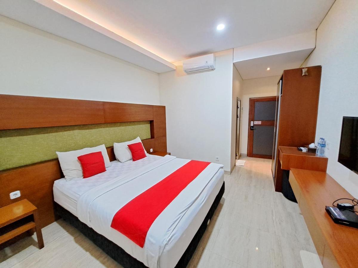 Hotel OYO 2234 Dewi Uma House Denpasar Exterior foto