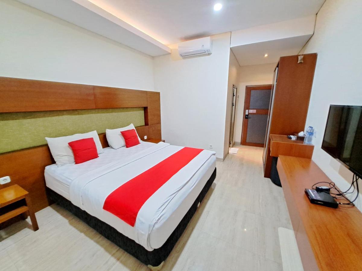 Hotel OYO 2234 Dewi Uma House Denpasar Exterior foto